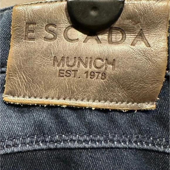 Escada navy with silvery details straight jeans size 38 - Picture 10 of 15